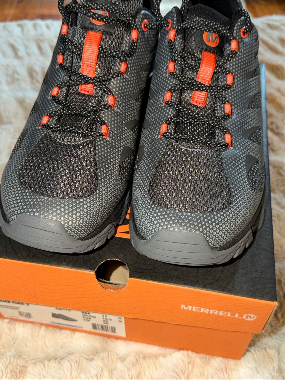 Merrell Moab Edge 2 Grey Black Hiking Trail Sz 11
Brand new with box